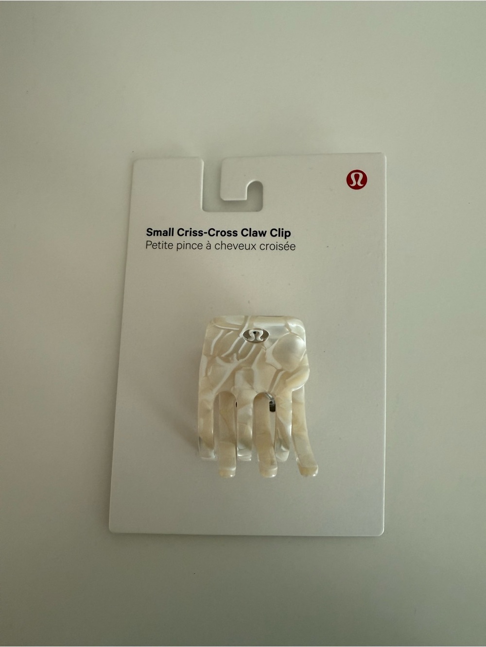lululemon athletica Small Criss-Cross Pearlized Hair Claw Clip